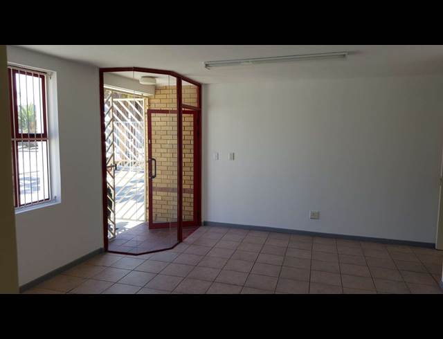 330M² WAREHOUSE TO LET IN KILLARNEY GARDENS