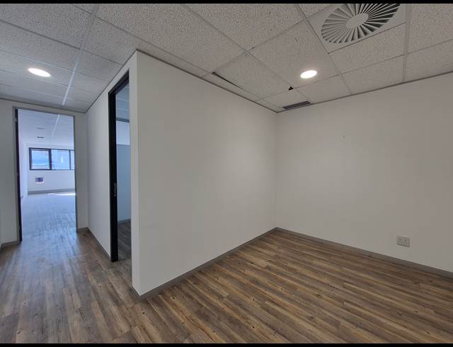 118M² OFFICE TO LET IN DUNKELD