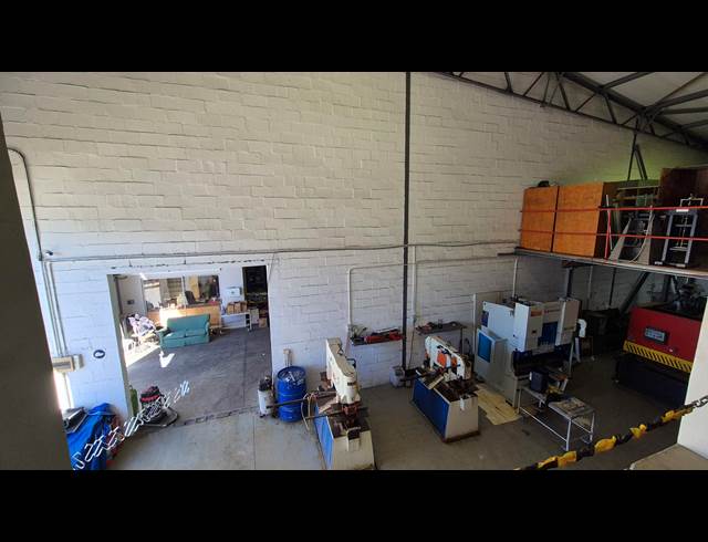 254M² WAREHOUSE TO LET IN CAPRICORN