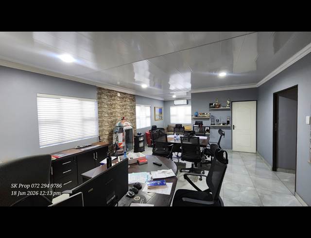 320M² OFFICE TO LET IN WILLOWTON INDUSTRIAL