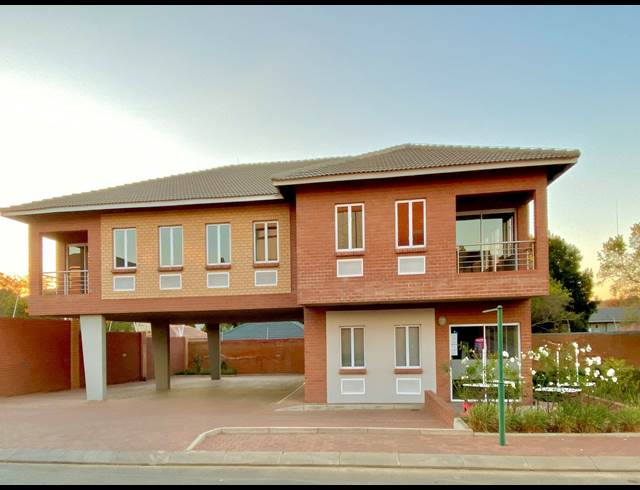 365M² OFFICE TO LET IN FOURWAYS