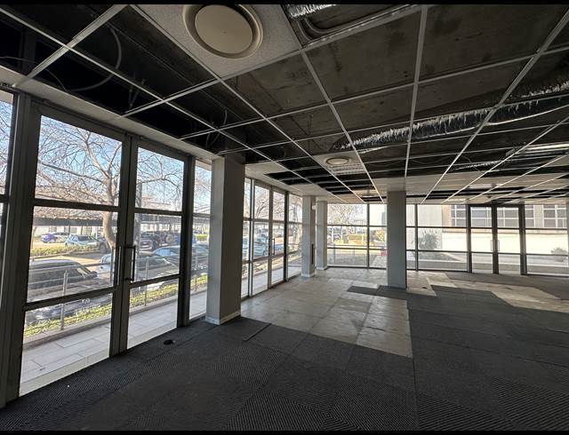 411.70M² OFFICE TO LET IN ECO PARK ESTATE
