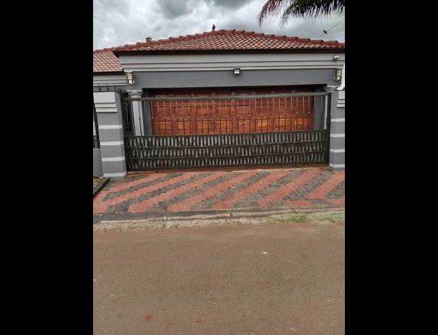 3 BEDROOM PROPERTY TO RENT IN DAWN PARK