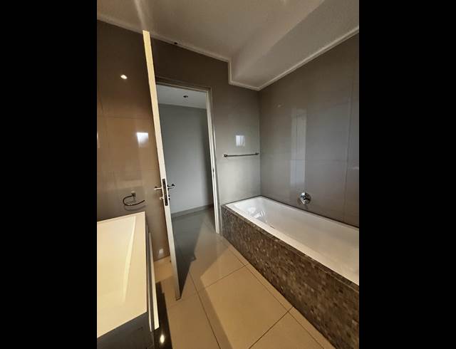 2 BEDROOM APARTMENT TO LET IN PARKMORE