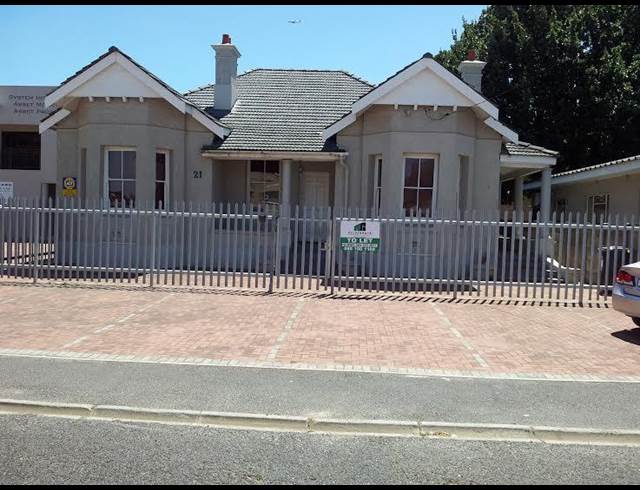 130M² OFFICE TO LET IN BOSTON