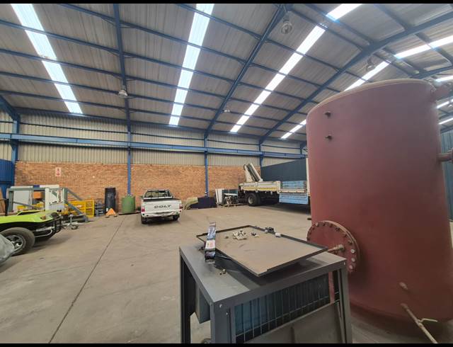 360M² WAREHOUSE TO LET IN ALRODE SOUTH