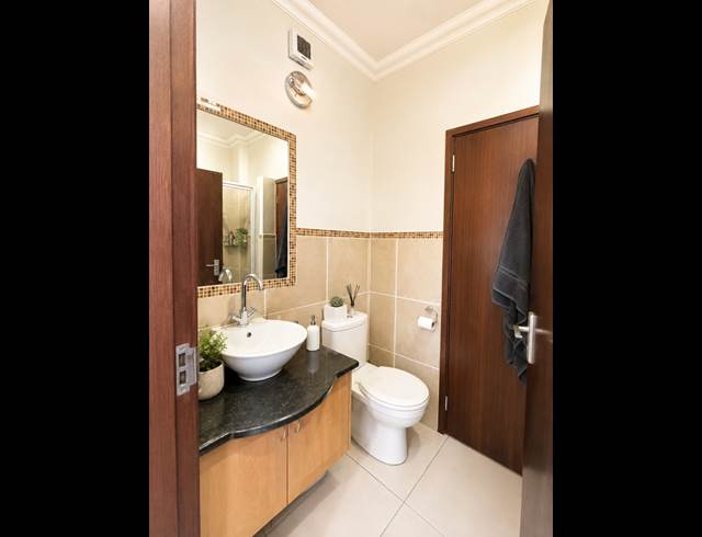 3 BEDROOM APARTMENT TO LET IN MORNINGSIDE