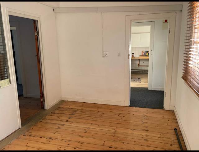145M² OFFICE TO LET IN BERGVLIET
