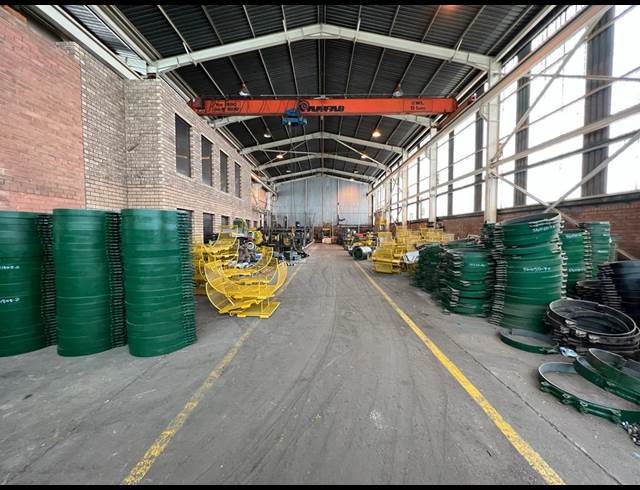 1,500M² WAREHOUSE TO LET IN DRIEHOEK