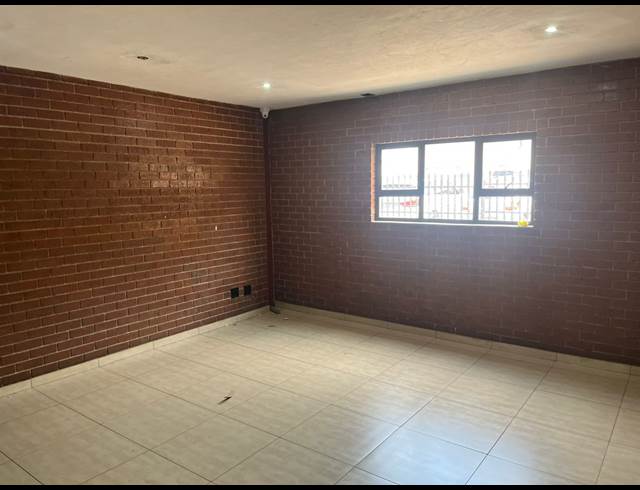 60M² OFFICE TO LET IN ORMONDE
