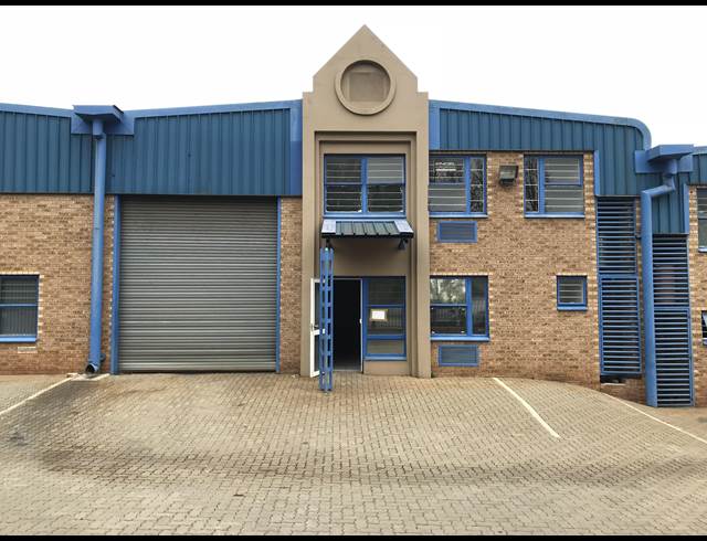 602M² WAREHOUSE TO LET IN LASER PARK