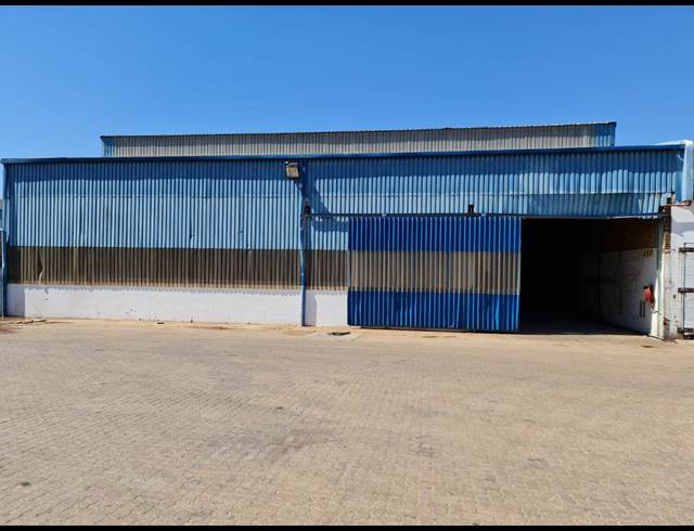 2,680M² WAREHOUSE RENTED IN WADEVILLE