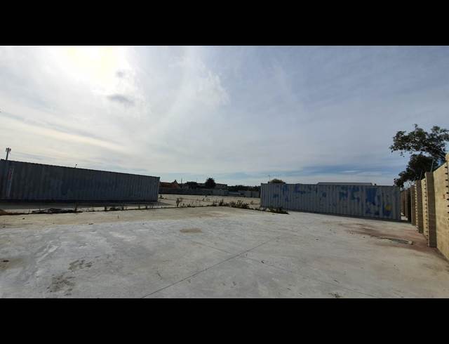 3,000M² INDUSTRIAL YARD TO LET IN AIRPORT INDUSTRIA