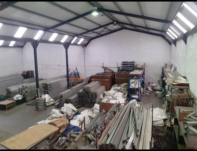 1,080M² WAREHOUSE TO LET IN KILLARNEY GARDENS