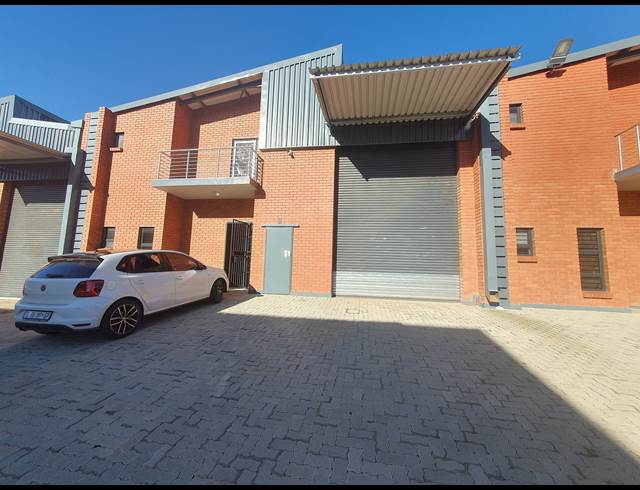 267M² WAREHOUSE TO LET IN ORMONDE