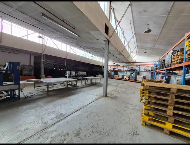 2,000M² WAREHOUSE TO LET IN BENROSE