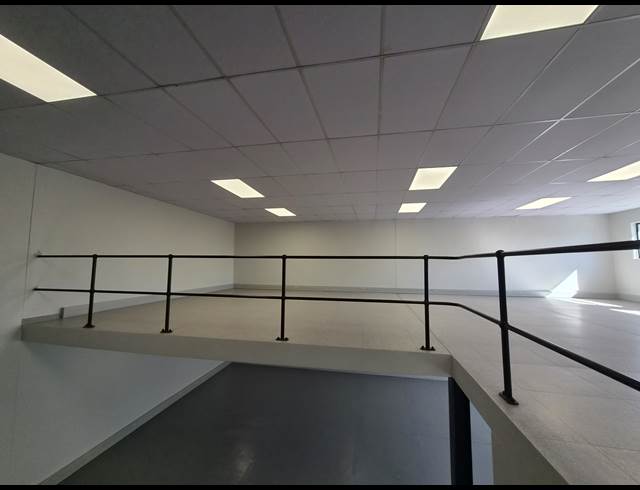 252M² WAREHOUSE TO LET IN ALLANDALE