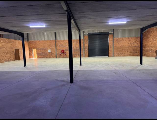 1,162M² WAREHOUSE TO LET IN ORMONDE