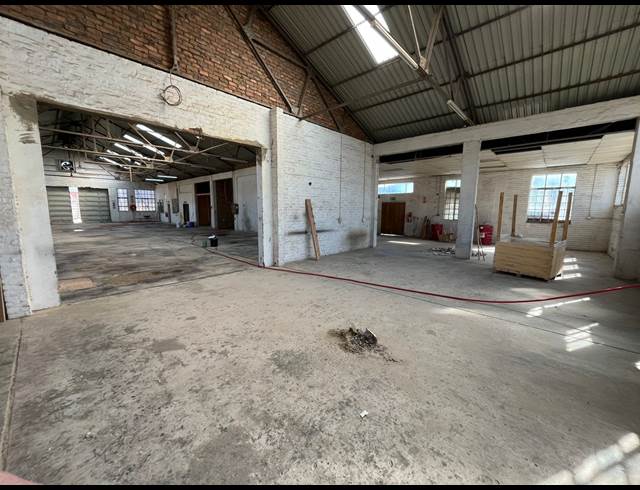 3,500M² WAREHOUSE TO LET IN NUFFIELD INDUSTRIAL