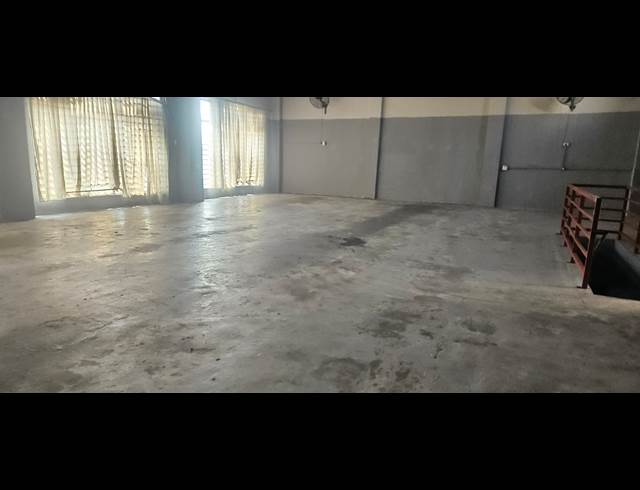 640M² WAREHOUSE TO LET IN PHOENIX INDUSTRIAL