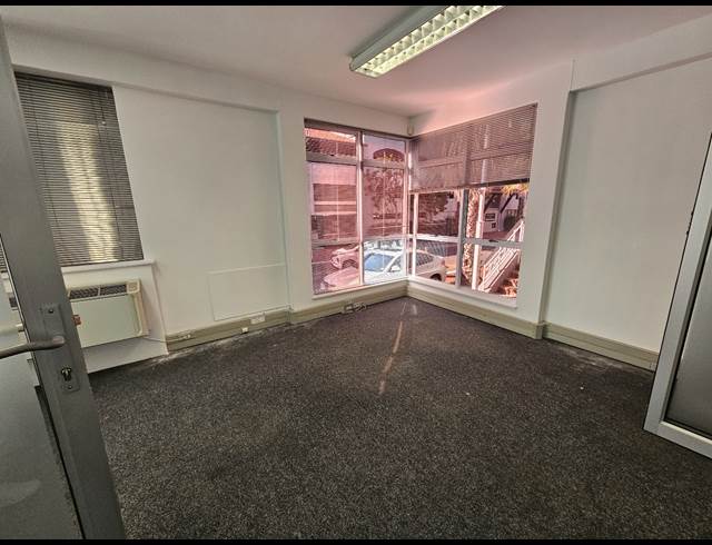 352M² OFFICE TO LET IN CENTURY CITY