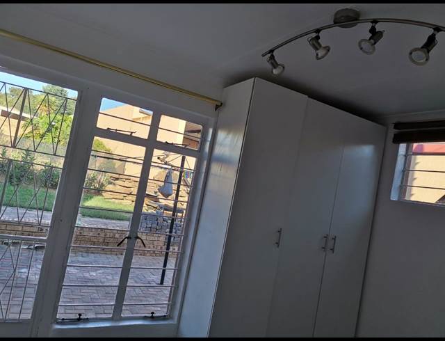 2 bed property to rent in CHRISVILLE