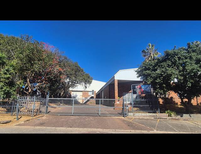 2,049M² WAREHOUSE TO LET IN WEST ACRES EXT 1
