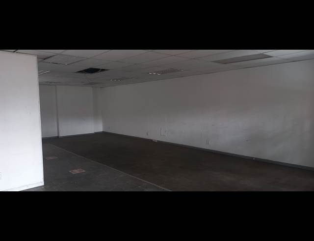 124M² BUSINESS TO LET IN HIGHVELD