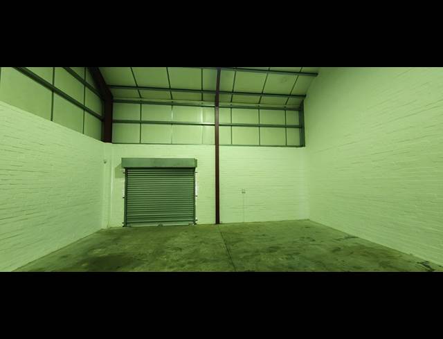 176M² WAREHOUSE TO LET IN PAARL CENTRAL