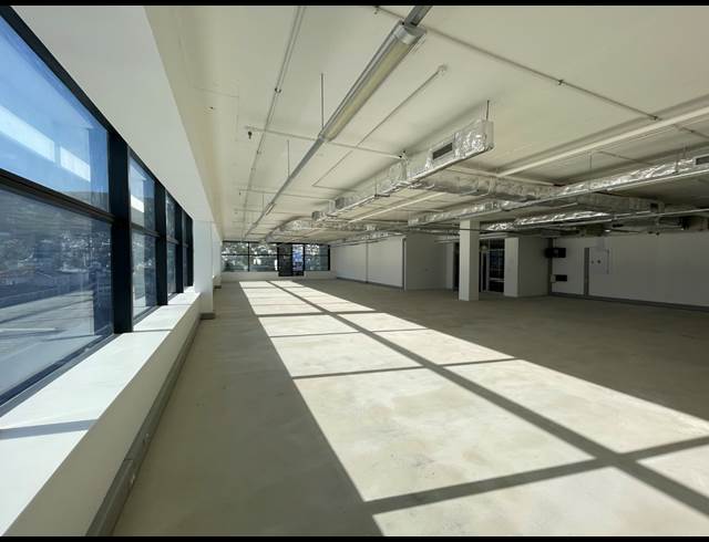 314M² OFFICE TO LET IN SEA POINT