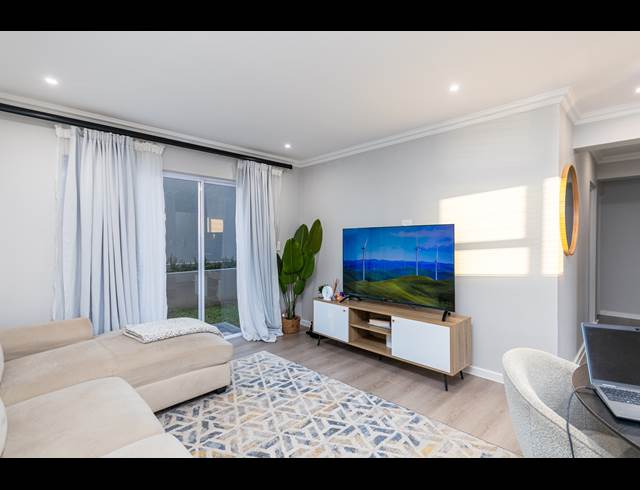 3 BEDROOM APARTMENT TO LET IN SUNNINGDALE