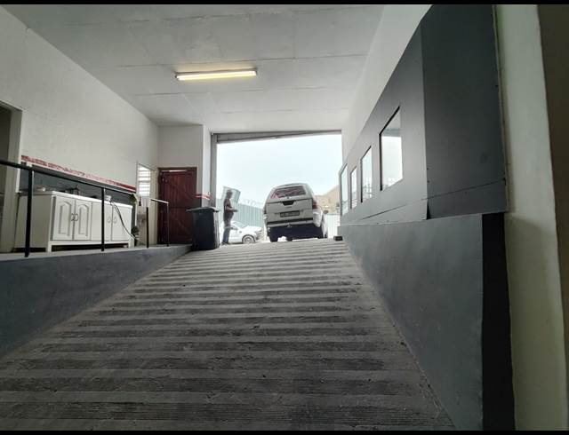 360M² FACTORY TO LET IN MAITLAND