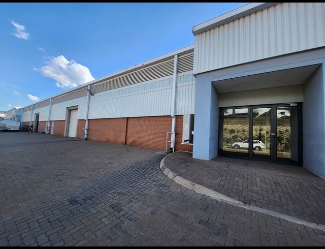 868M² WAREHOUSE TO LET IN OLIFANTSFONTEIN