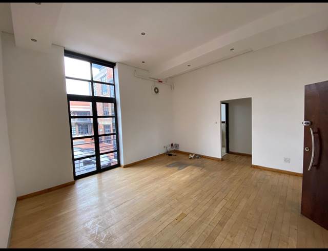 49M² OFFICE TO LET IN OBSERVATORY