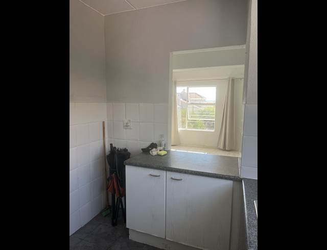 2 BEDROOM APARTMENT RENTED IN MORNINGSIDE