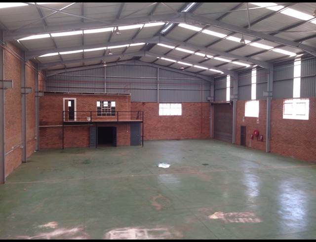 804M² WAREHOUSE TO LET IN SILVERTONDALE