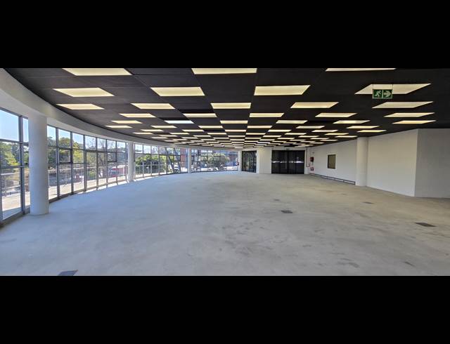 915M² RETAIL TO LET IN HONEYDEW