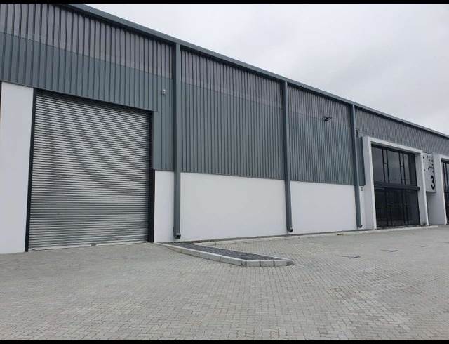 761M² FACTORY TO LET IN STIKLAND INDUSTRIAL