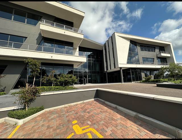 80M² CO-WORKING SPACE TO LET IN CENTURION CENTRAL
