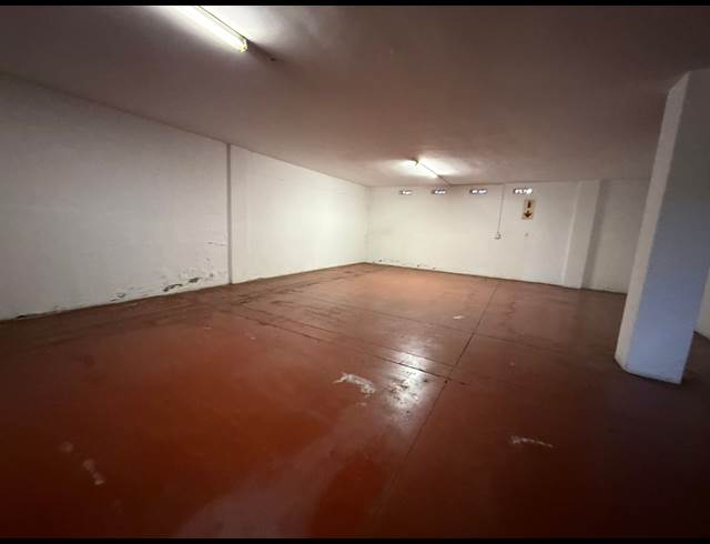 189M² STORAGE UNIT TO LET IN INDUSTRIA WEST