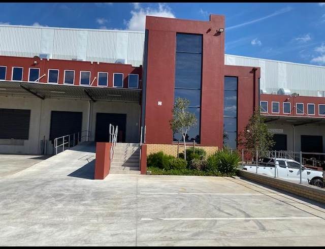 1,461M² WAREHOUSE TO LET IN BRACKENFELL SOUTH