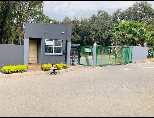 0.5 BEDROOM APARTMENT RENTED IN GLEN AUSTIN AH