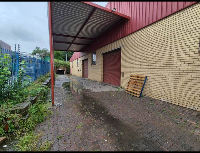 1,666M² FACTORY TO LET IN EASTGATE