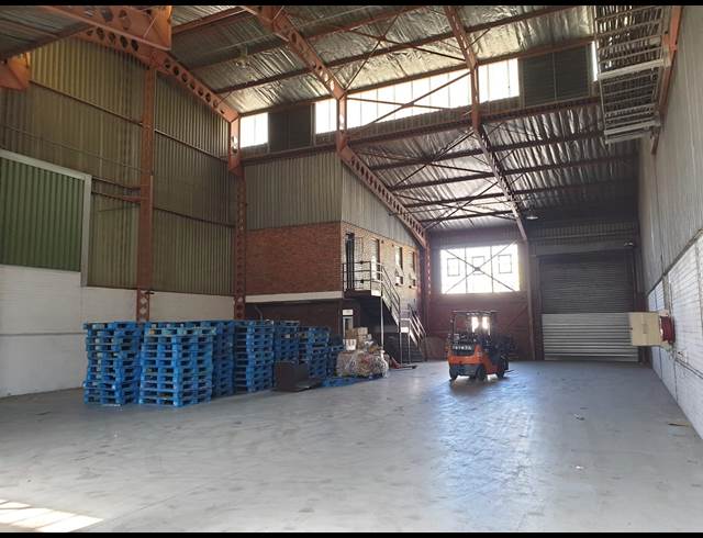505M² WAREHOUSE TO LET IN WADEVILLE