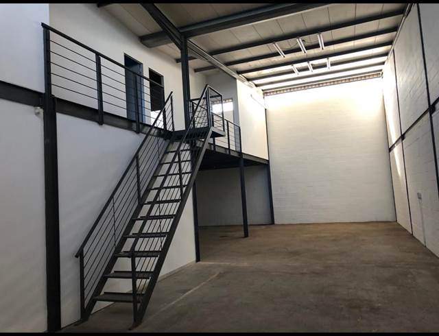 280M² BUILDING TO LET IN SAXENBURG PARK 1