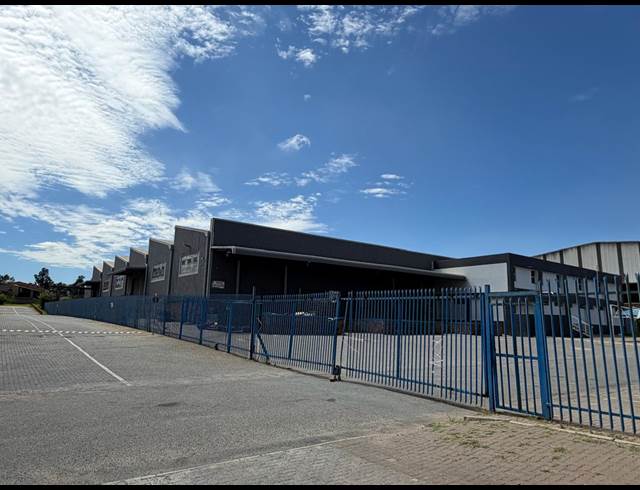 9,549M² WAREHOUSE TO LET IN CLAYVILLE