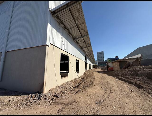 12,932M² WAREHOUSE TO LET IN CONGELLA
