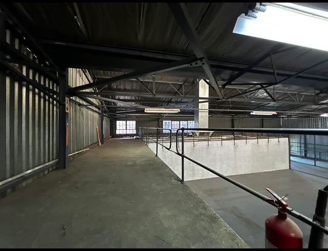 481M² WAREHOUSE TO LET IN KRAMERVILLE