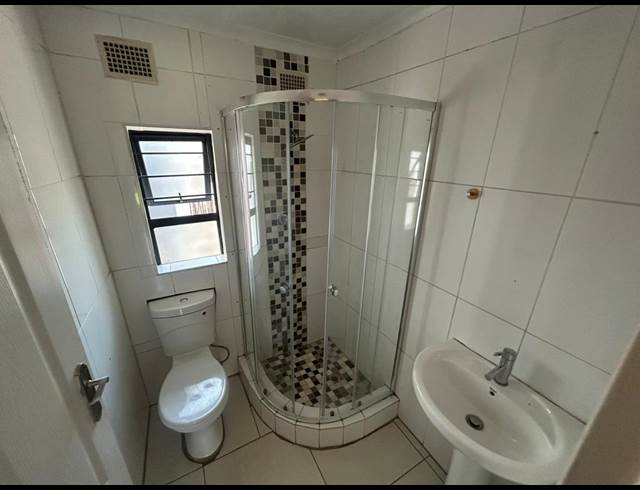 3 BEDROOM HOUSE TO LET IN SCHOEMANSVILLE