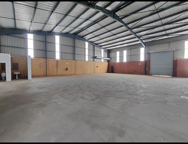 381M² WAREHOUSE TO LET IN CLAYVILLE